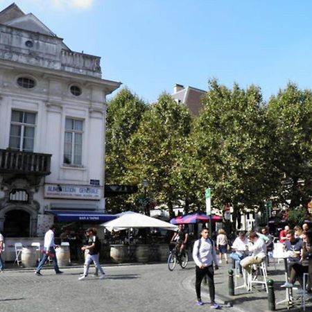 Spacious Duplex In Brussels Historical Center Bruxelas Exterior foto