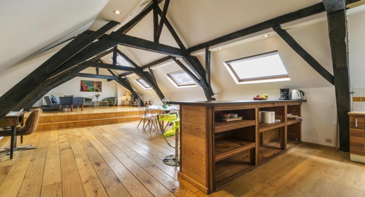 Spacious Duplex In Brussels Historical Center Bruxelas Exterior foto