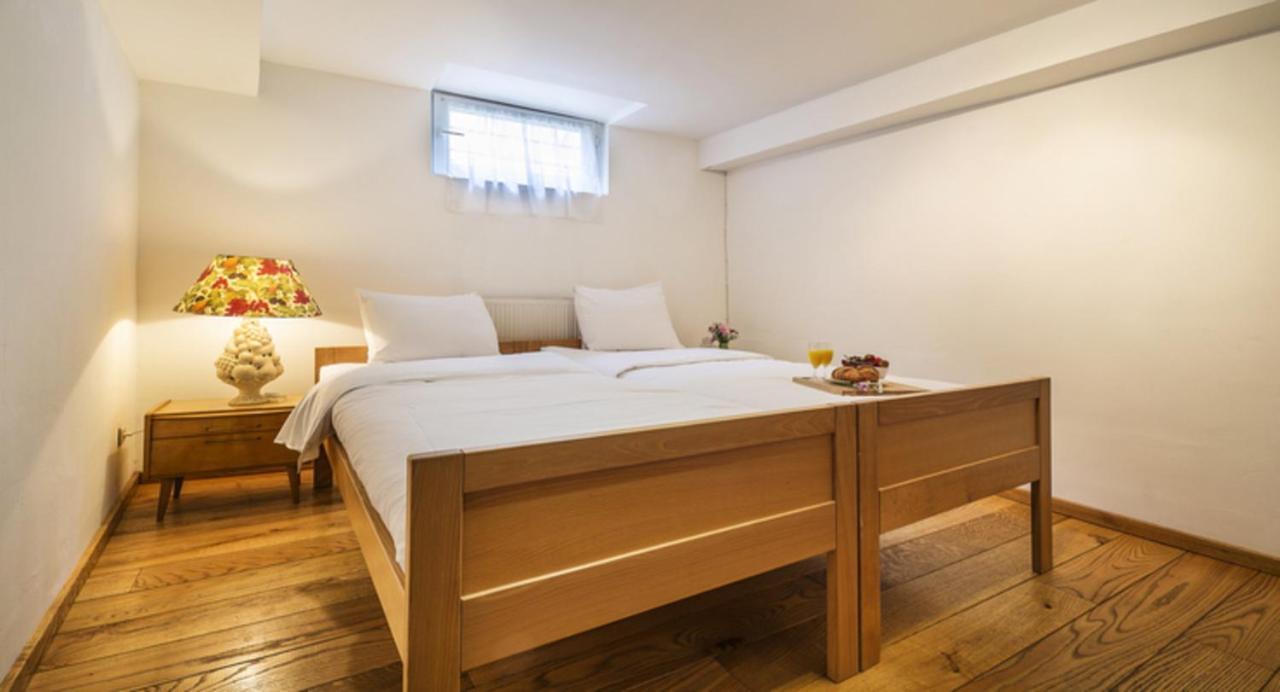 Spacious Duplex In Brussels Historical Center Bruxelas Exterior foto